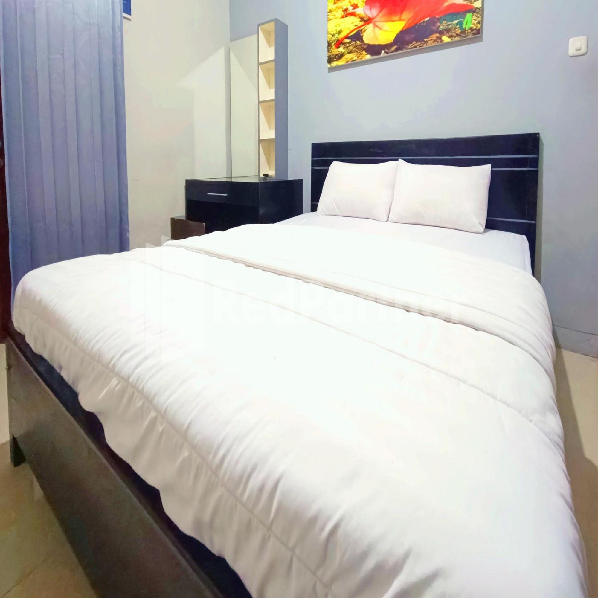 D'Waru Homestay Syariah Near Jl Slamet Riyadi Mitra Reddoorz Solo Exteriör bild